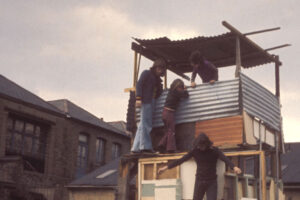 Play structure